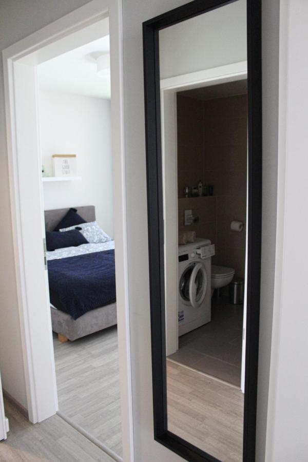 Jezerni Apartman S Terasou A Saunou V Lakepark Residence 도크시 외부 사진