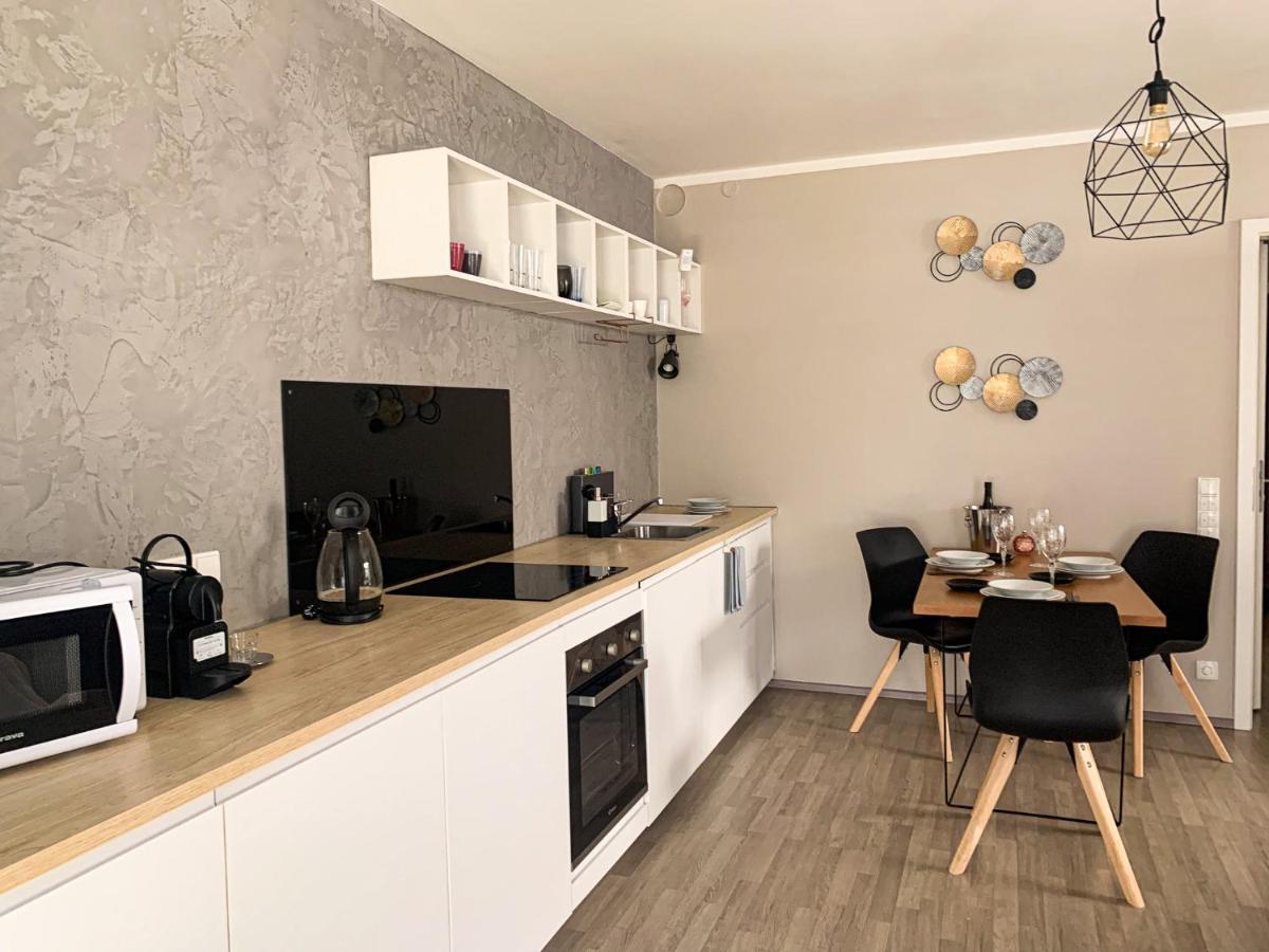 Jezerni Apartman S Terasou A Saunou V Lakepark Residence 도크시 외부 사진